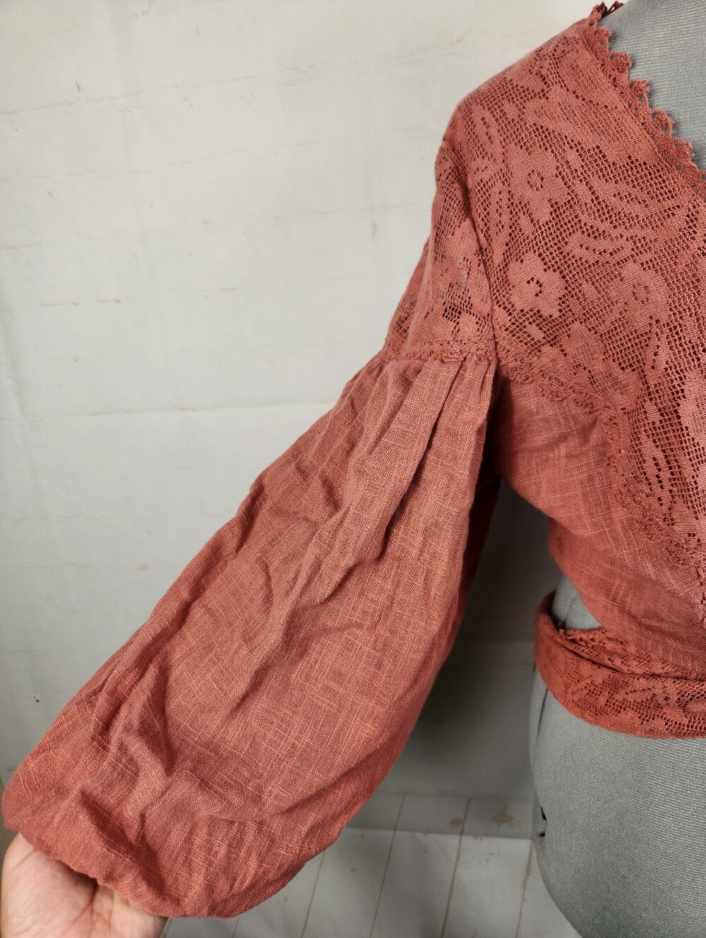 Free People Dolly Wrap Top Terra Cotta Lace Boho Balloon Sleeve Crop Blouse L - Picture 9 of 16